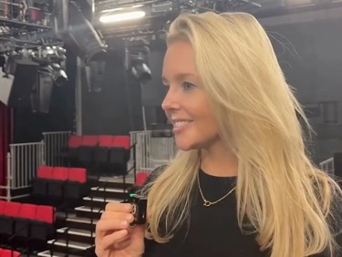 Cabaret Ziet Het Decor