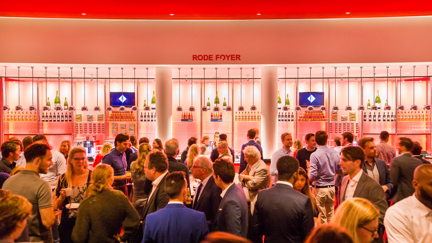 Evenementenlocatie Amsterdam theater DeLaMar Rode foyer borrel