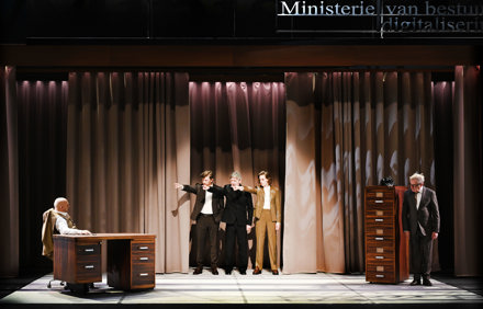 Scenefoto Bureau Buitenschot De Verleiders © Michiel Voet