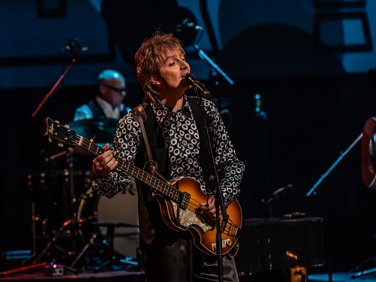 The Stones vs The Beatles