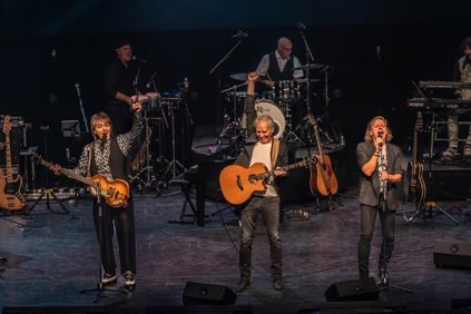 The Stones vs The Beatles